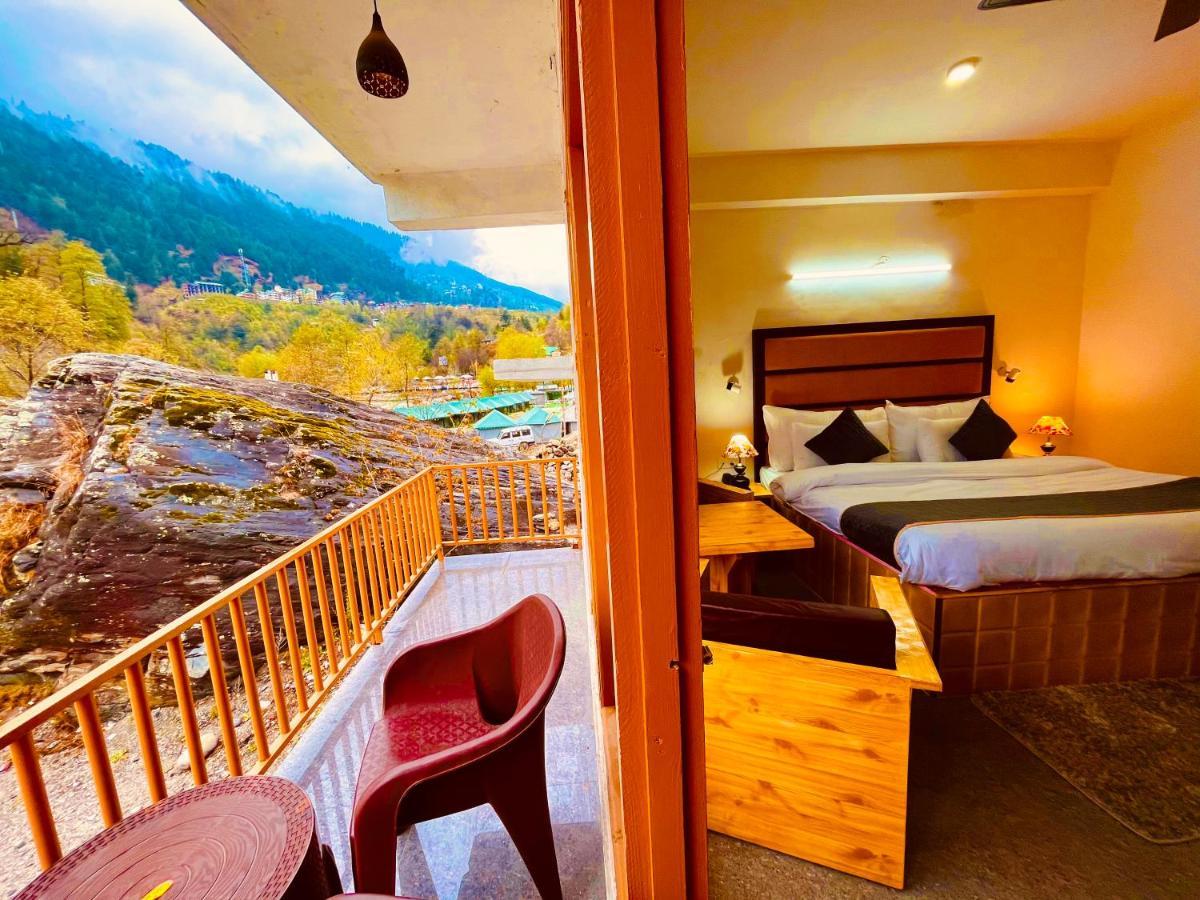 Beas Riverside Resort, Hotel 4*