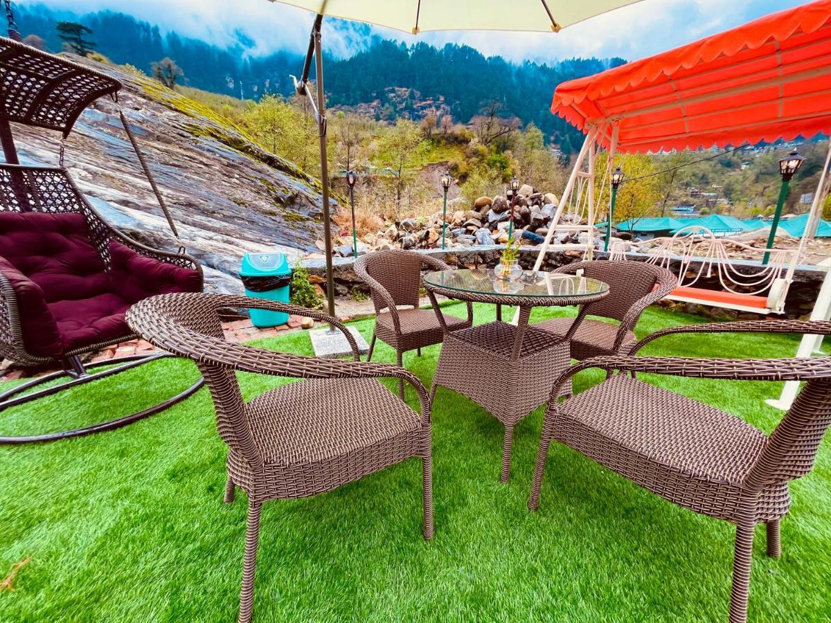 Beas Riverside Resort, Hotel