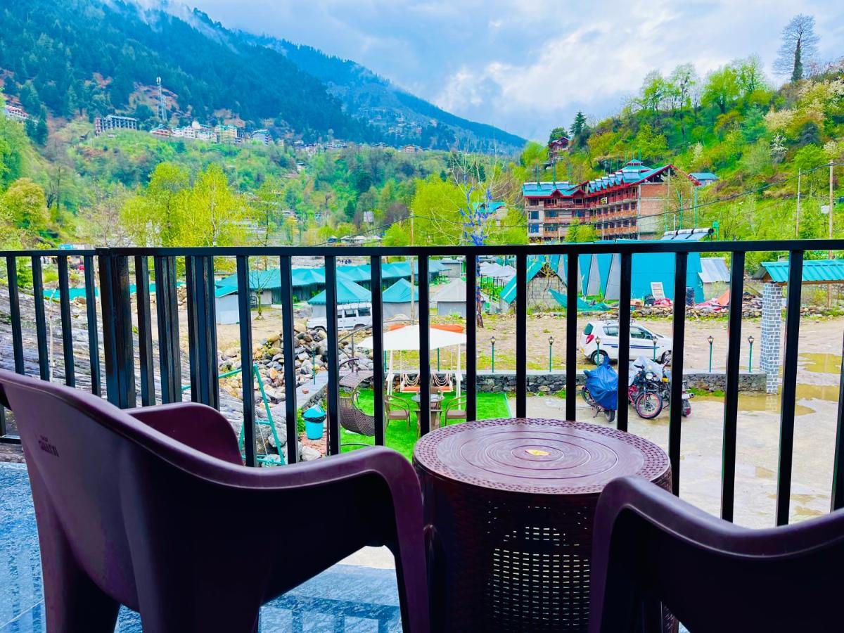 Beas Riverside Resort, 4*